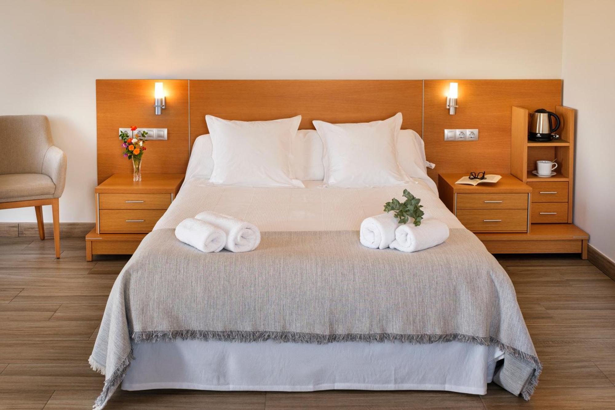 Hotel Campusphi Acebo Eksteriør billede